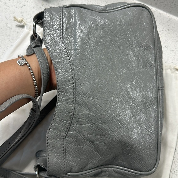 💯Authentic Balenciaga crossbody bag - Picture 8 of 9
